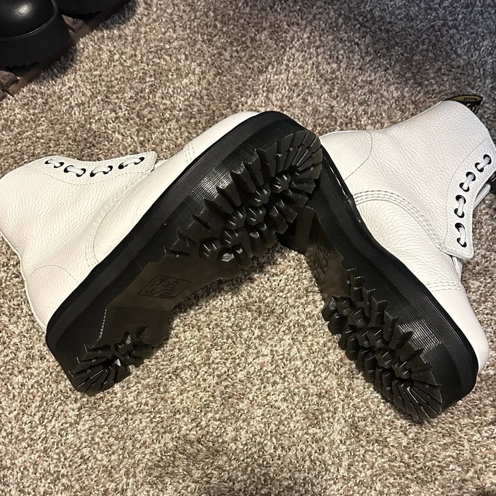 Dr. Martens White Leather Combat Boots — LIKE NEW!! - Picture 2 of 3